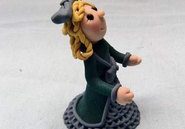 send you this cute little lady sculpture big2