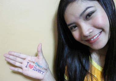 take 3 pictures of me advertising your message, fansign, website and anything you like big3