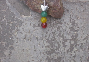 make you jade heart  Rasta earrings big1