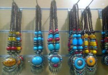 send you a nice Necklace big1
