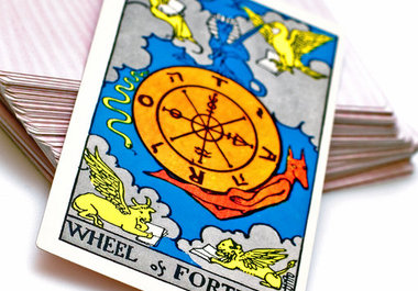 do a tarot card reading big1