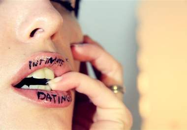write any message on my LIPS and take high res photo big1