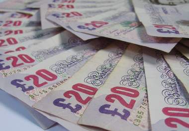 show you how to make money by explaining how I turned £100 into £1000 in a week big1